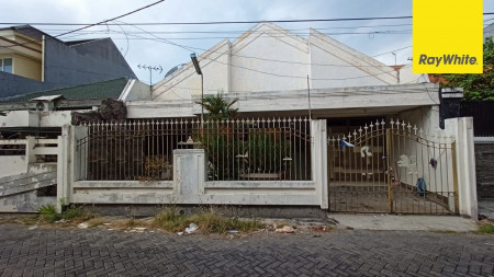 Dijual Rumah di Jalan Lebak Arum Surabaya