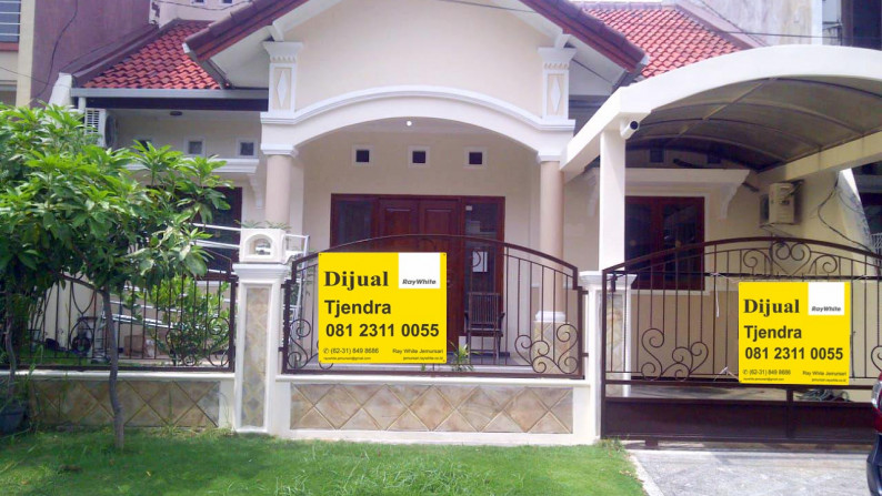 Rumah di Pakuwon City, 1.5 Lantai, Lingkungan Elite, Siap Huni