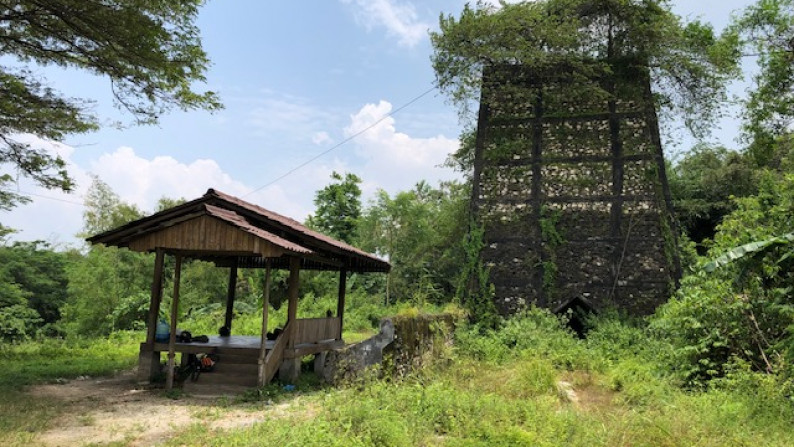 TANAH PEKARANGAN SELUAS 4867 METER PERSEGI, DI JL RAYA SOLO - YOGYAKARTA