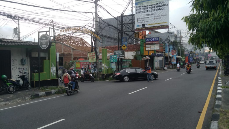 1 UNIT RUKO STRATEGIS DISEWAKAN DI DEKAT AMBARUKMO PLAZA, YOGYAKARTA