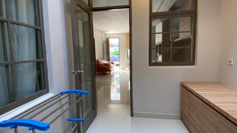 Disewakan Townhouse di Taman Paris - Lippo Karawaci Tangerang