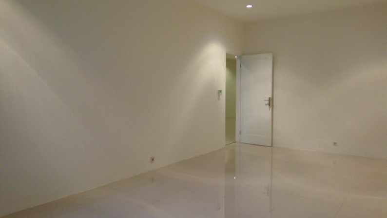 Comfortable and Beautiful House in area kemang for expatriat and others \" The Price Can Be Negotiable \"