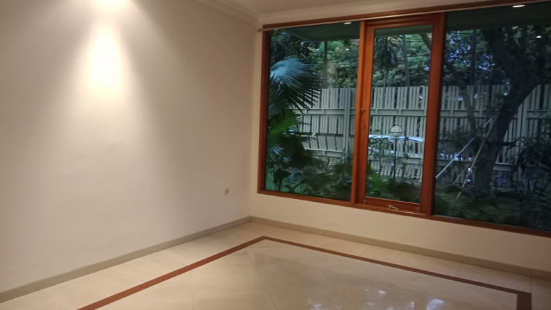 Comfortable house in Kemang area \"price negotiable\"