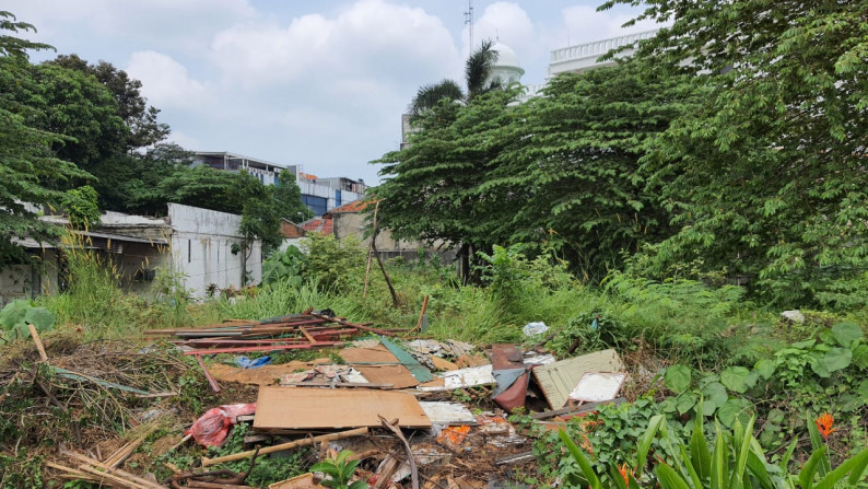 DIJUAL Rumah Tua Hitung Tanah di Jl Kenangan - Rempoa - Ciputat - Tangerang Selatan - Banten