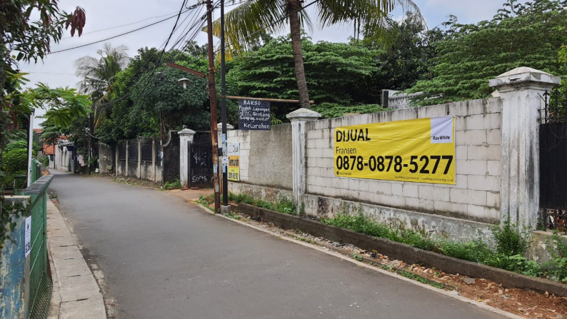 DIJUAL Rumah Tua Hitung Tanah di Jl Kenangan - Rempoa - Ciputat - Tangerang Selatan - Banten