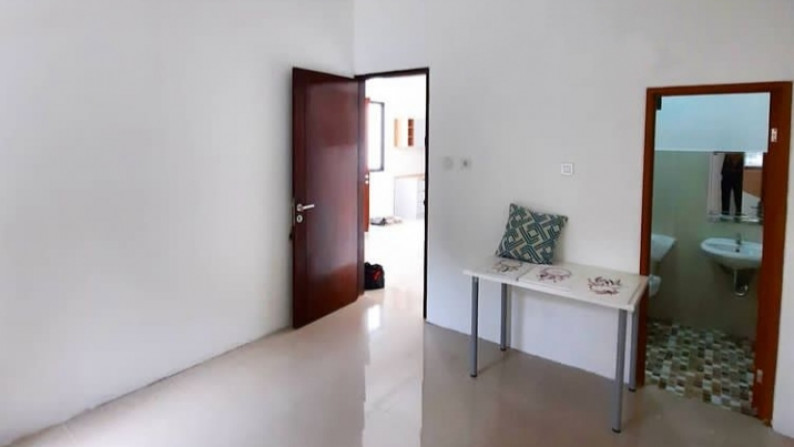 Rumah Lokasi Strategis, Hunian Nyaman dan Asri @Kucica, Bintaro