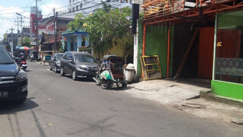 RUKO 3 LANTAI, LOKASI STRATEGIS DI JL SOSROWIJAYAN DEKAT MALIOBORO, YOGYAKARTA