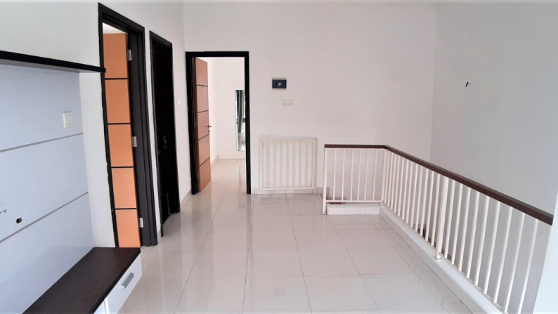 Rumah Murah, Bagus, Strategis di Discovery Terra Bintaro Sektor 9