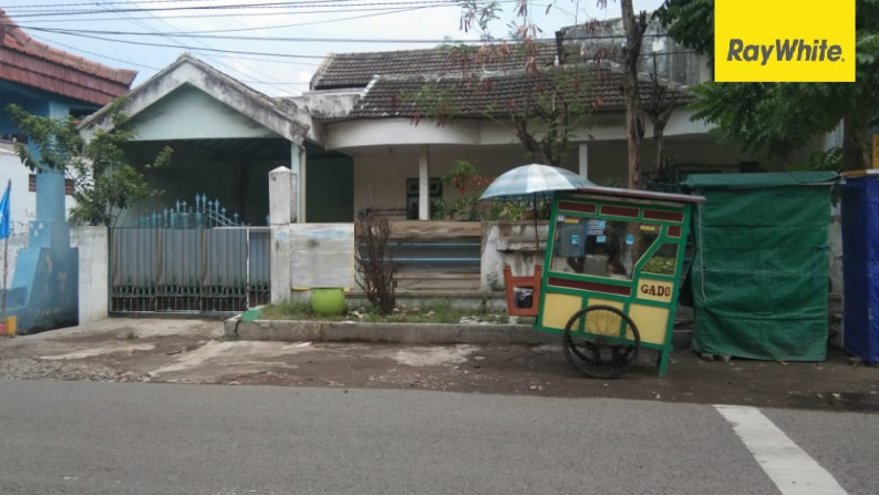 Dijual Rumah 1,5 lantai di Manukan Tengah, Surabaya