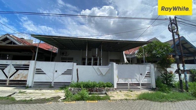 Dijual Rumah 1,5 lt di Simpang Darmo Permai Selatan