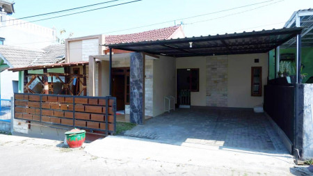 Rumah Full Furnish di Jl. Oro-oro Ombo - Batu, Row Jalan Lebar + Paving, Siap Huni, Cocok untuk Homestay / Villa