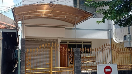 Dijual Rumah 2 lantai di Jalan Petemon, Surabaya Pusat
