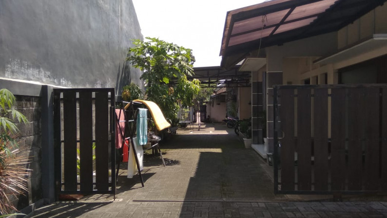 RUMAH DAN 2 PAVILIUN SIAP HUNI DI JONGKANG, DEKAT DARI JL PALAGAN TENTARA PELAJAR