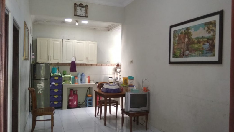 RUMAH DAN 2 PAVILIUN SIAP HUNI DI JONGKANG, DEKAT DARI JL PALAGAN TENTARA PELAJAR