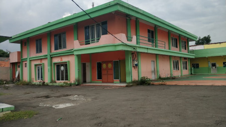 Murah Strategis Gedung di Bekasi Kota Pinggir Jalan Raya, Bekasi