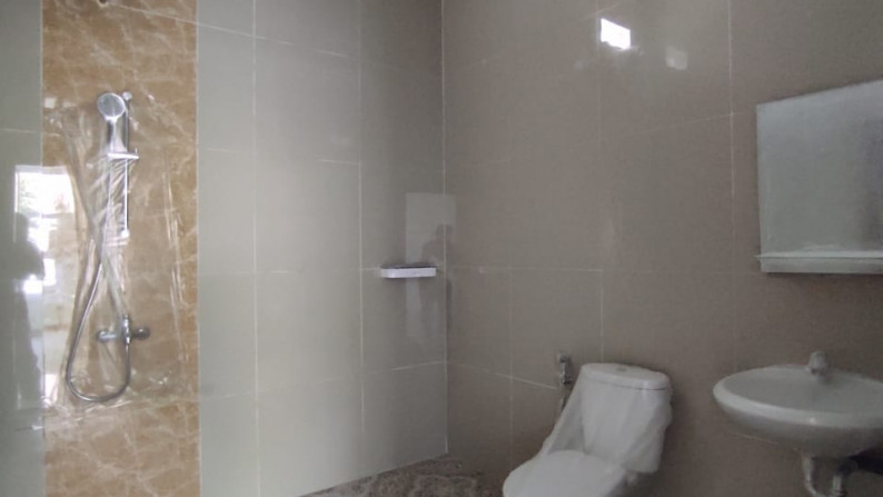 2 UNIT RUMAH BARU DENGAN DESAIN MODERN MINIMALIS , SIAP HUNI, DI JL NGADIRJO, SLEMAN
