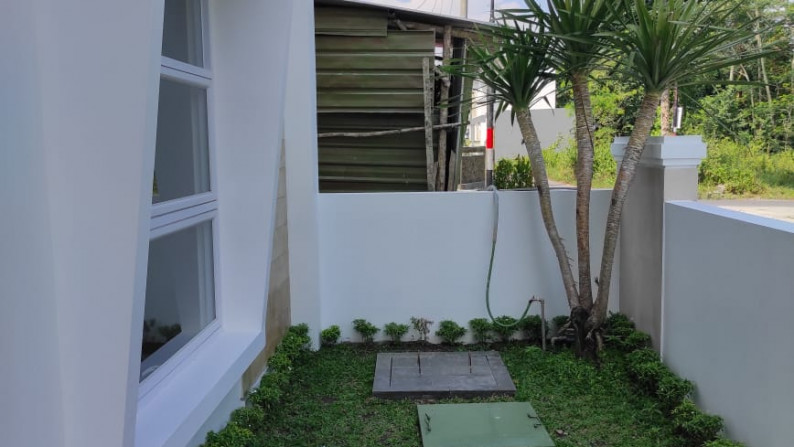 2 UNIT RUMAH BARU DENGAN DESAIN MODERN MINIMALIS , SIAP HUNI, DI JL NGADIRJO, SLEMAN
