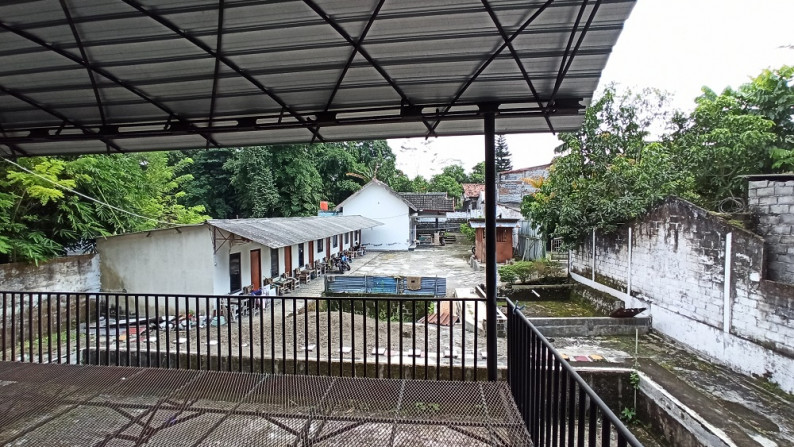 RUMAH DAN KOST 7 KAMAR SUDAH DILENGKAPI FURNITURE, DI JL KAPT HARYADI, SLEMAN