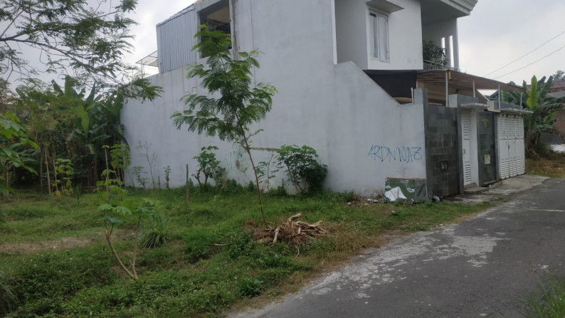 2 BIDANG TANAH KAVLING DI JL WISANGGENI, DEKAT JL MAGELANG, SLEMAN