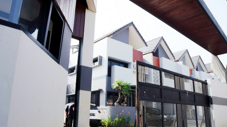 Dijual Rumah Bagus Di Balboa Estate Pondok Pucung, Tangerang Selatan