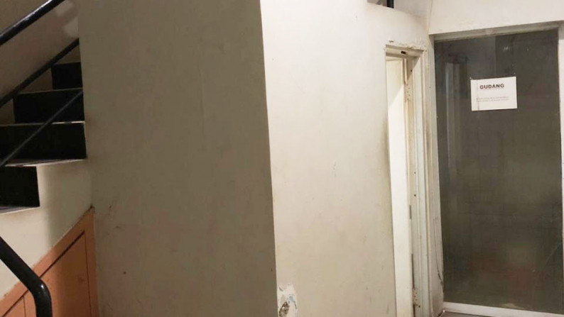 DIJUAL RUKO 3,5 Lantai di daerah Saharjo - Tebet - Kuningan - Jakarta Selatan