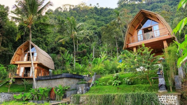 Freehold Villa which is located on the outskirts of a small Balinese Village