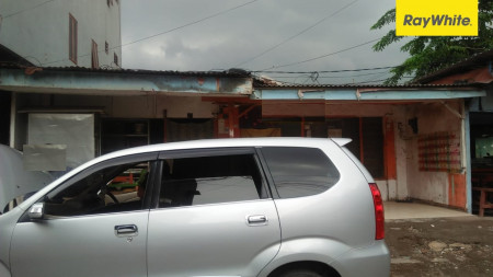 Dijual Rumah di Jalan Petemon, Surabaya Pusat