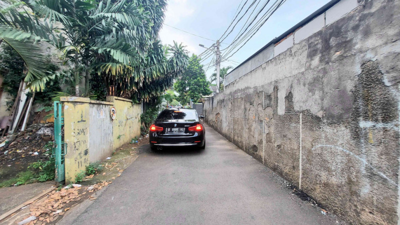 RUMAH DI KEBON BARU, TEBET, BEBAS BANJIR, DEKAT AKSES TOL DALAM KOTA