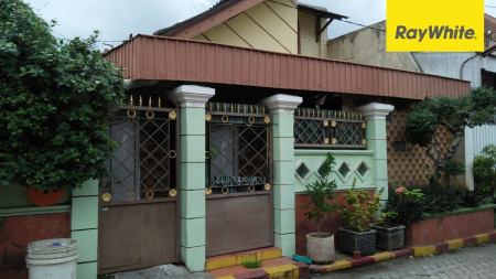 Dijual Rumah di Petemon Sidomulyo, Surabaya Pusat