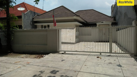 Dijual Rumah di Jalan Teratai, Surabaya Pusat