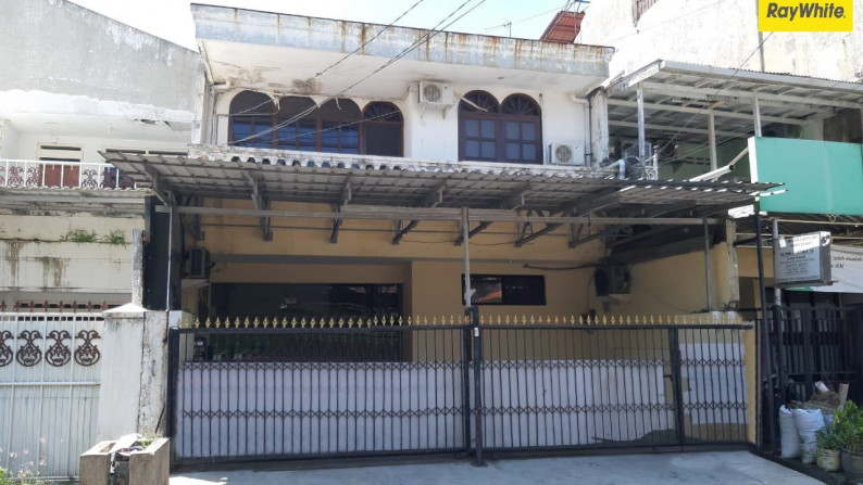 Dijual Rumah Kost Murah Tengah Kota di Bratang Binangun, Surabaya