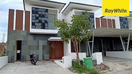 Dijual Rumah Modern di Royal Residence Cluster Hamlet, Surabaya