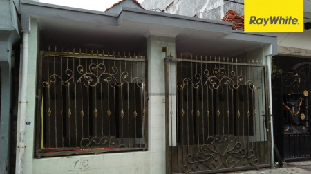 Dijual Rumah di Jalan Rangkah, Surabaya