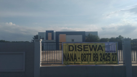 Disewakan Gudang parkir luas siap pakai di Marunda Centre