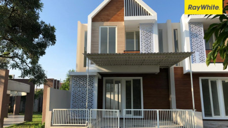 Dijual Rumah Modern Full Furnish di Puri Safira, Surabaya Barat