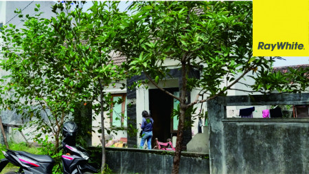Dijual Rumah Lokasi Strategis di Perum Mitra Residence, Sidoarjo