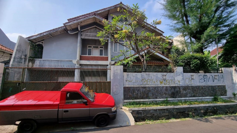 Rumah Siap Huni di Kebayoran Lama Jaksel