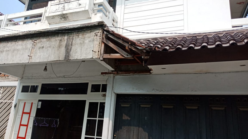 Dijual Rumah di Boulevard - Green Garden - Jakarta Barat