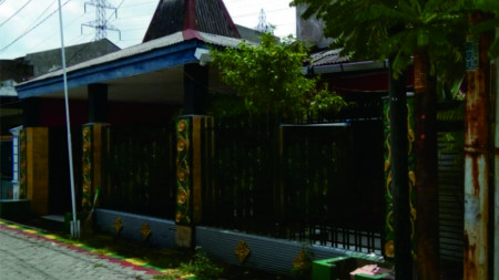 Dijual Rumah 1,5 lantai di Pondok Maritim Indah, Surabaya