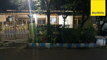 Dijual Rumah 2 lantai di Taman Indah, Waru, Sidoarjo