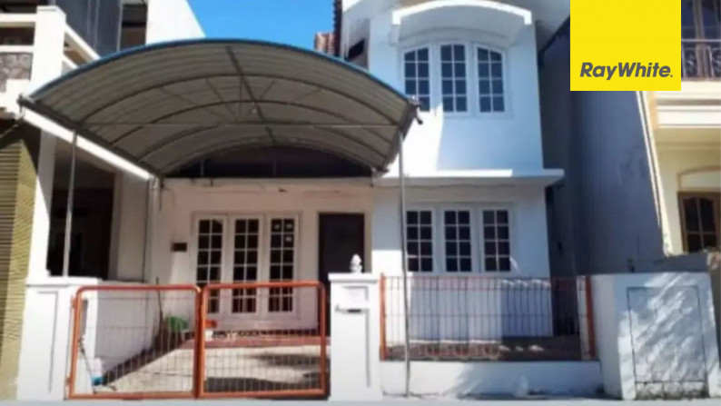 Dijual Rumah 2 lantai di Villa Valencia Pakuwon Indah, Surabaya