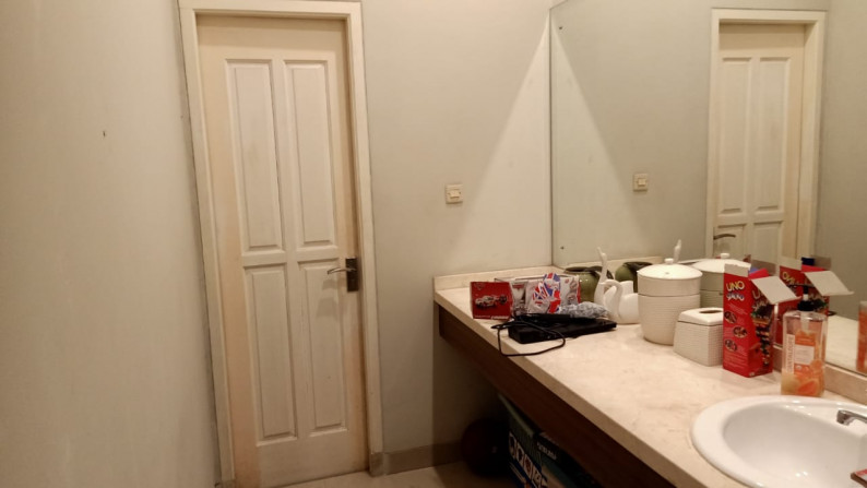 Dijual rumah komplex UI Ciputat