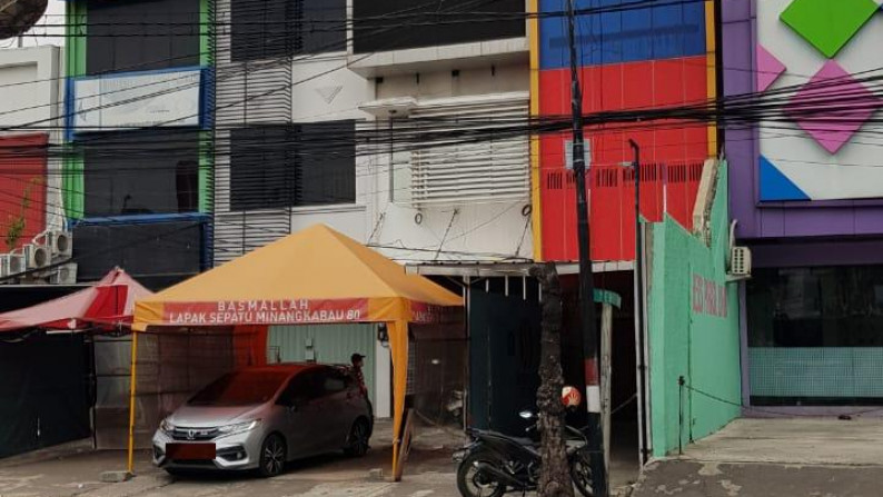 Ruko di Jl. Tebet Raya Jakarta Selatan, bagus, siap pakai