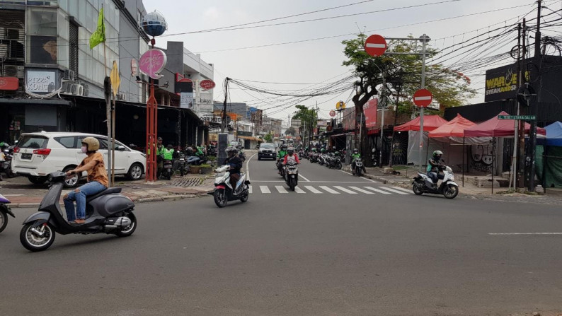 Ruko di Jl. Tebet Raya Jakarta Selatan, bagus, siap pakai