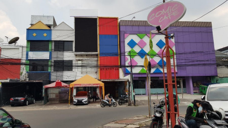 Ruko di Jl. Tebet Raya Jakarta Selatan, bagus, siap pakai