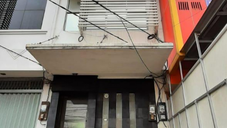 Ruko di Jl. Tebet Raya Jakarta Selatan, bagus, siap pakai