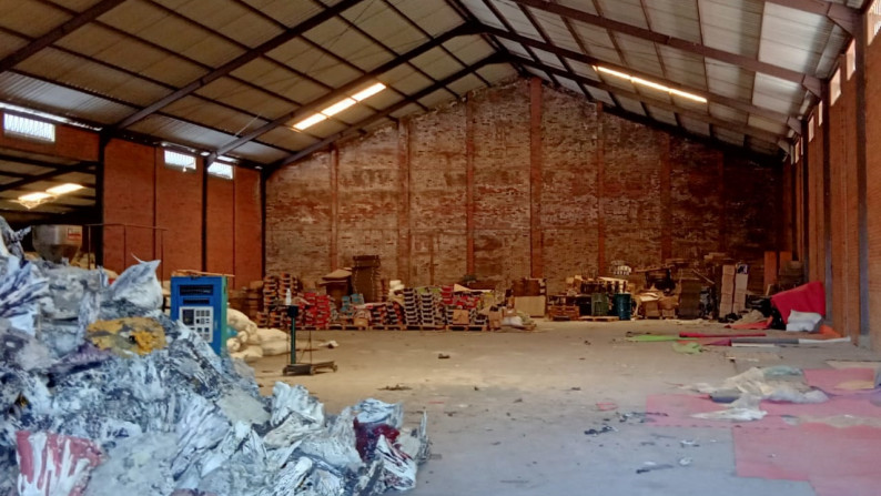 Dijual Gudang Siap Huni Strategis di Sooko, Mojokerto