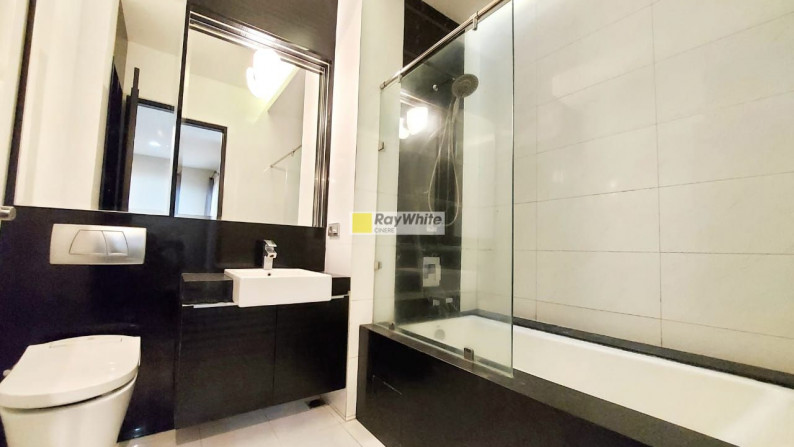 Rumah Cozy Hadap Utara Design Modern Siap Huni Dalam Cluster Berkelas di Pondok Indah