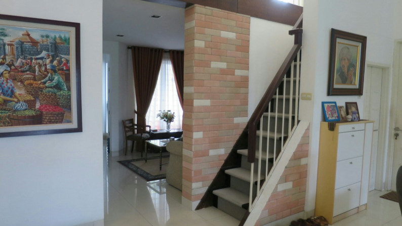 RUMAH MINIMALIS DAN NYAMAN DENGAN SWIMMING POOL DI BANGKA JAKARTA SELATAN #ROYAJI #ANN