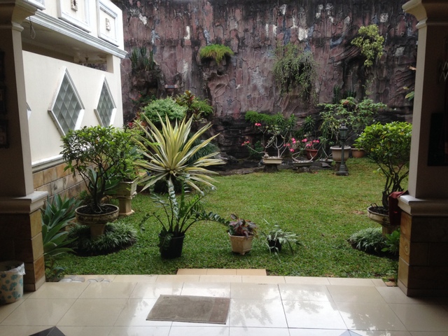 RUMAH LUAS DAN NYAMAN DI CAMAR BINTARO JAYA SEKTOR 3